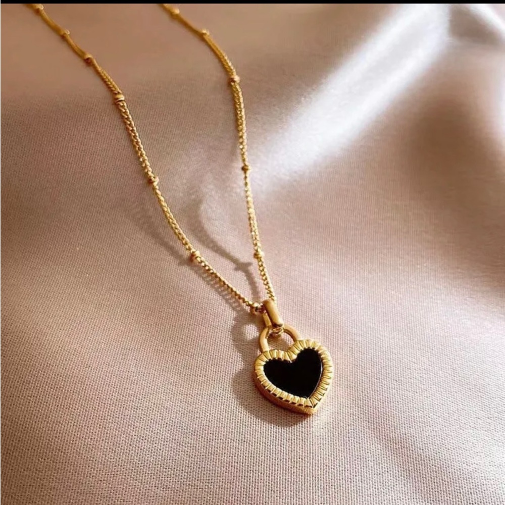 Heart Shaped Pendant Necklace